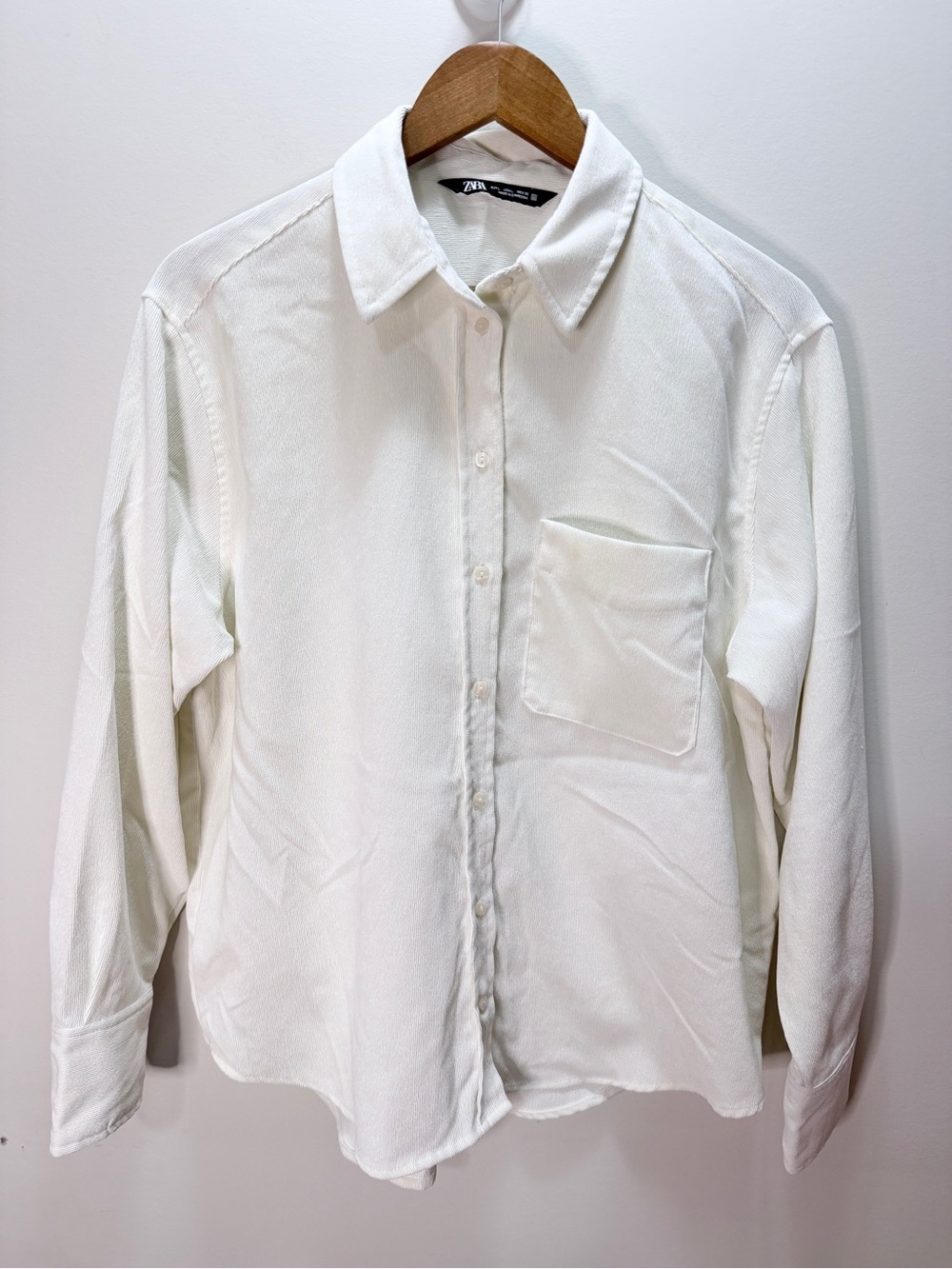ZARA women’s oversized White Textured Button-Up Shirt Size L 27.5x24